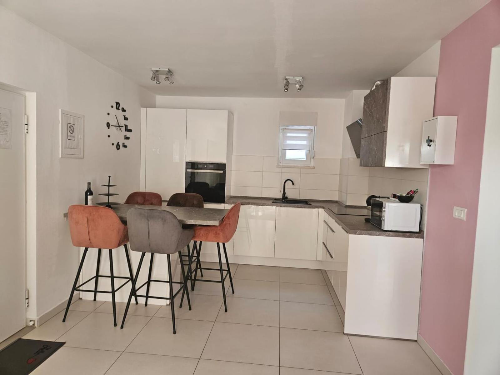 Apartment Split/podstrana Adria Podstrana